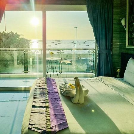 The Globe Hotel, Bar & Restaurant Pattaya Ngoại thất bức ảnh
