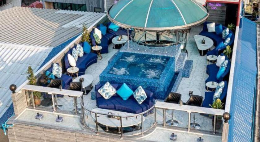 The Globe Hotel, Bar & Restaurant Pattaya Ngoại thất bức ảnh