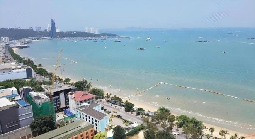 The Globe Hotel, Bar & Restaurant Pattaya Ngoại thất bức ảnh