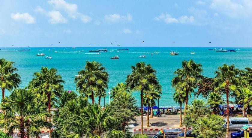 The Globe Hotel, Bar & Restaurant Pattaya Ngoại thất bức ảnh